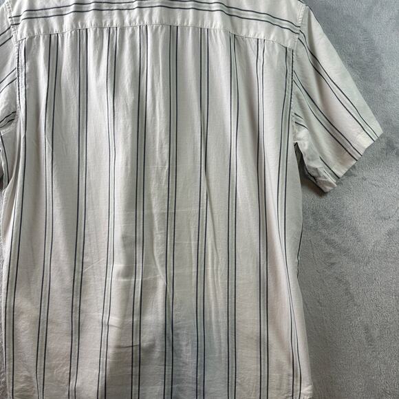 Club Monaco Slim Fit Striped Short Sleeve Shirt – Size M - Picture 3 of 5
